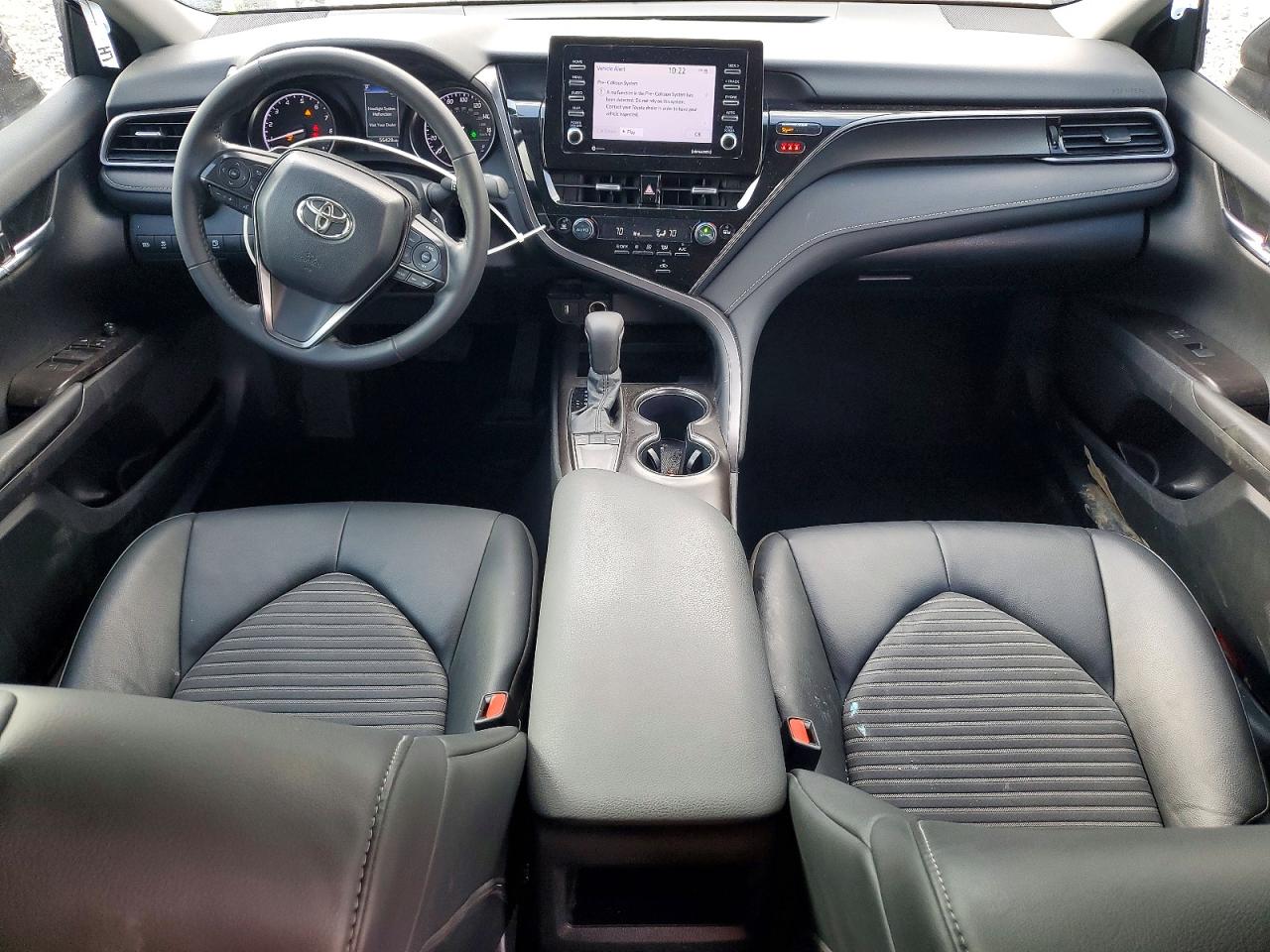 2024 TOYOTA CAMRY SE photo 15