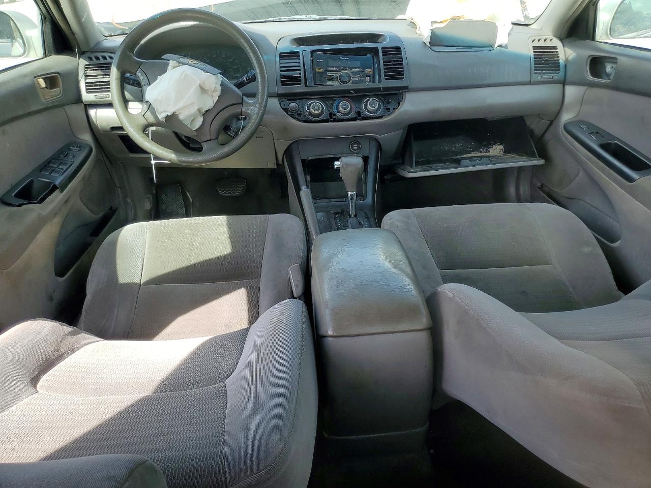2006 TOYOTA CAMRY LE photo 22