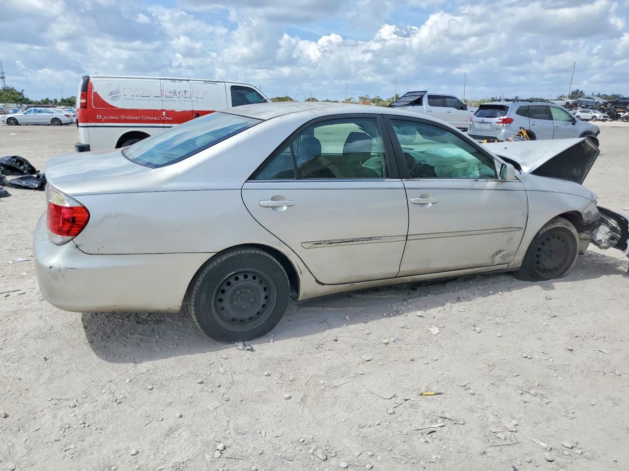 2006 TOYOTA CAMRY LE photo 7