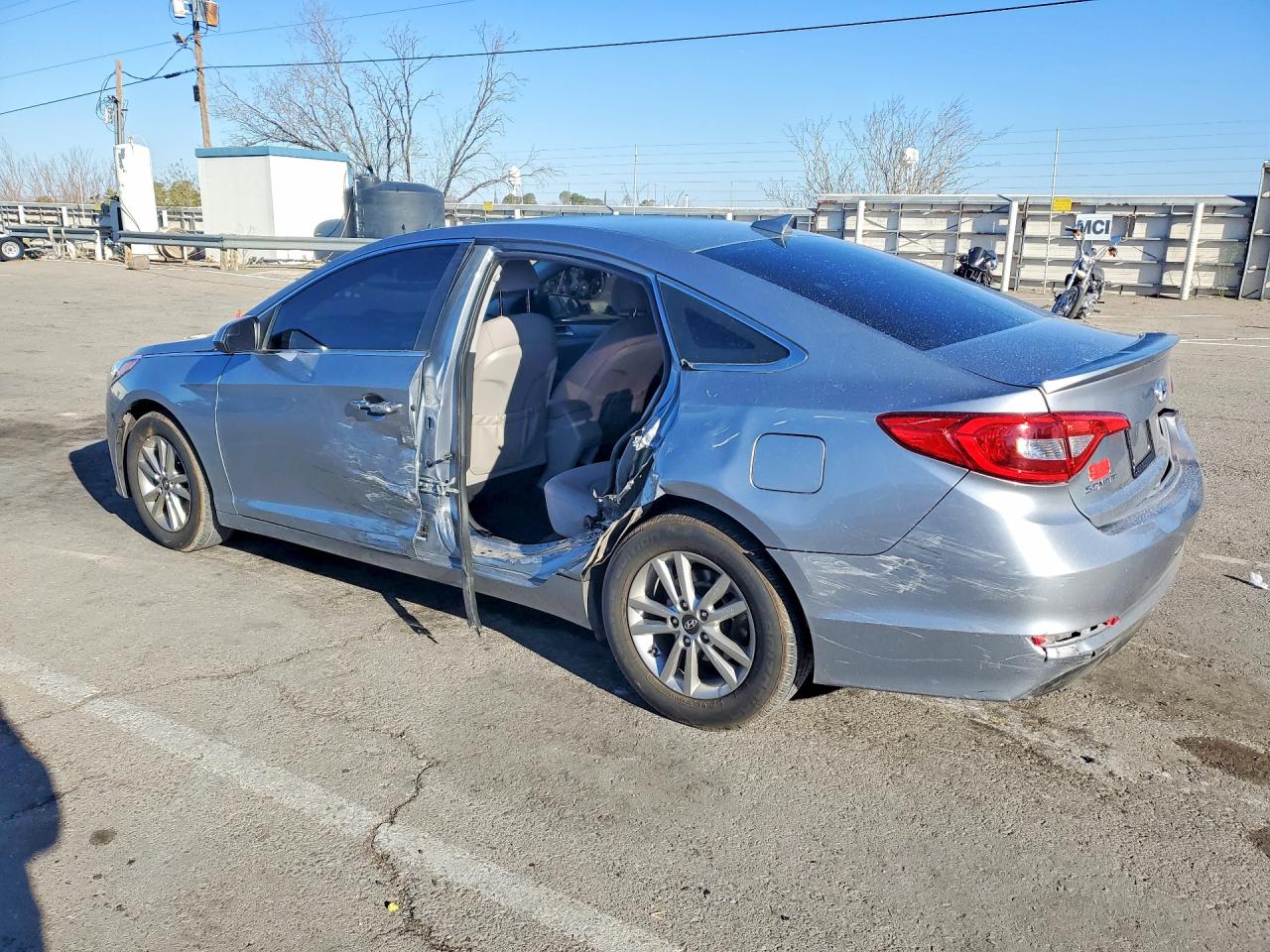 2016 HYUNDAI SONATA SE photo 3