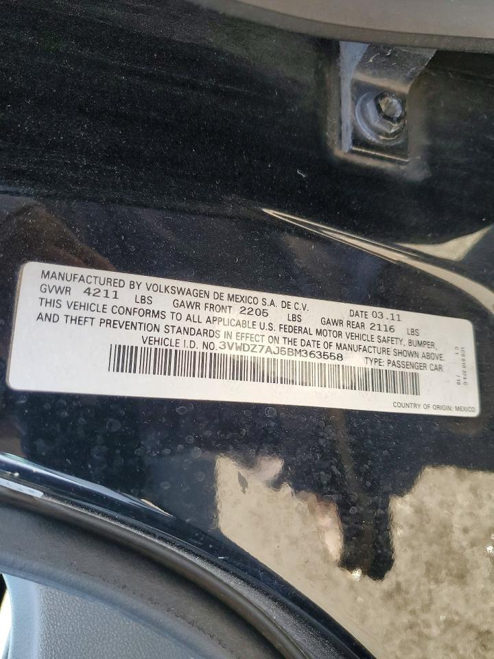 2011 VOLKSWAGEN JETTA SE photo 12