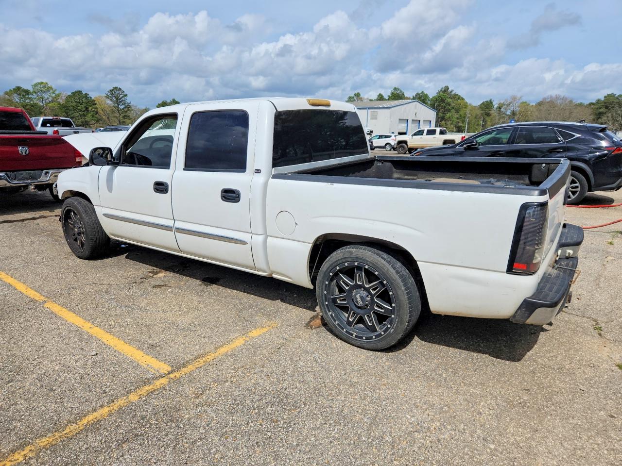 2006 GMC NEW SIERRA C1500 photo 3