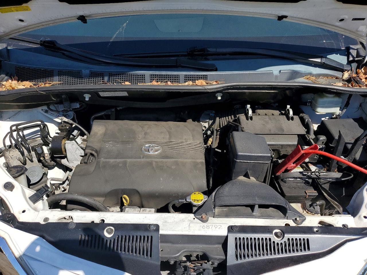 2015 TOYOTA SIENNA LE MOBILITY 7-PASSENGER photo 34