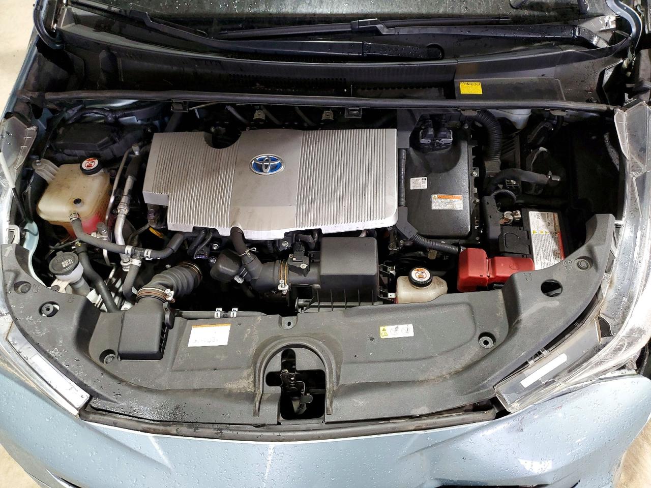 2018 TOYOTA PRIUS TWO photo 11