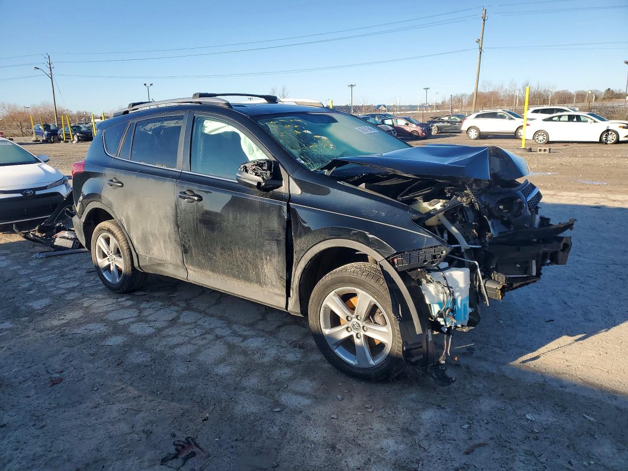 2015 TOYOTA RAV4 XLE photo 4