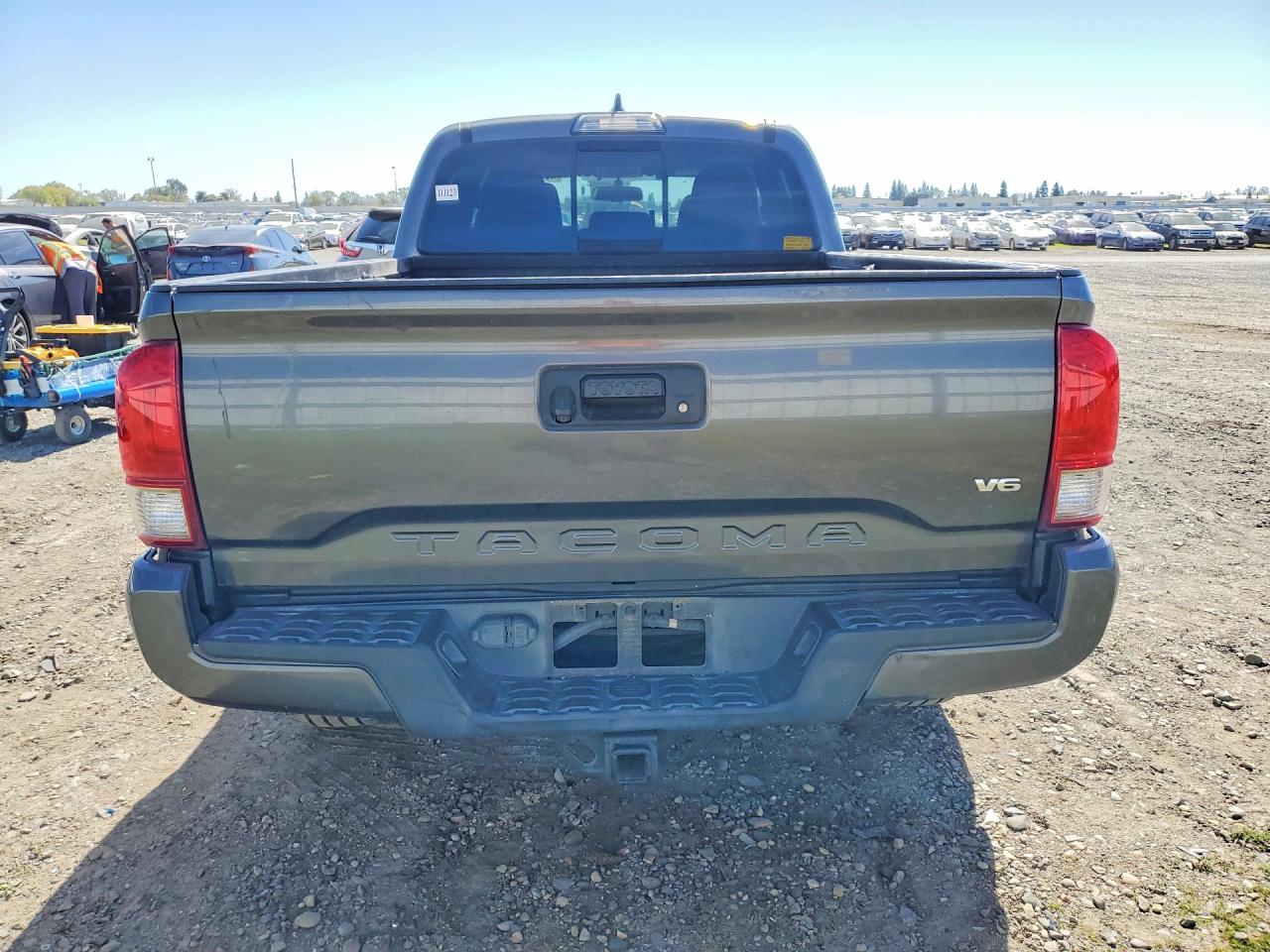 2017 TOYOTA TACOMA TRD SPORT photo 11