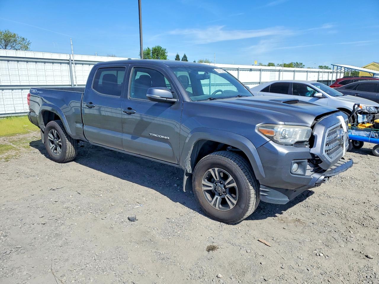 2017 TOYOTA TACOMA TRD SPORT photo 7