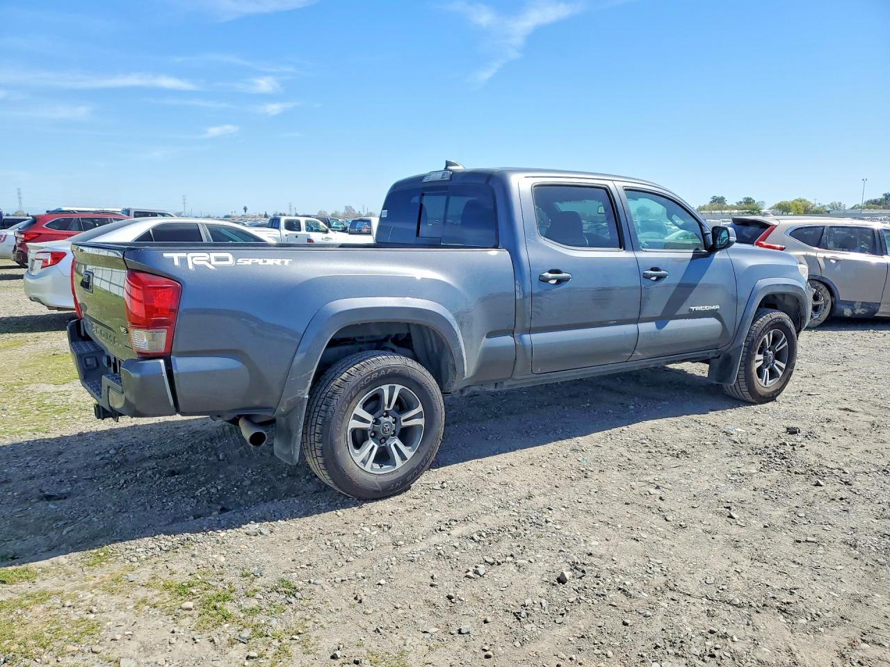 2017 TOYOTA TACOMA TRD SPORT photo 5