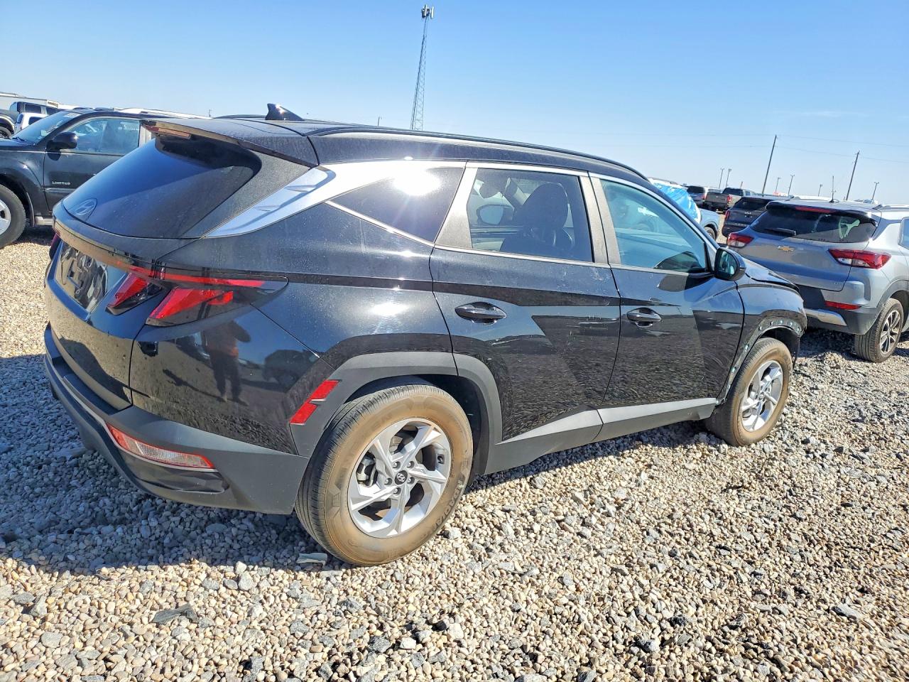 2024 HYUNDAI TUCSON SEL photo 3