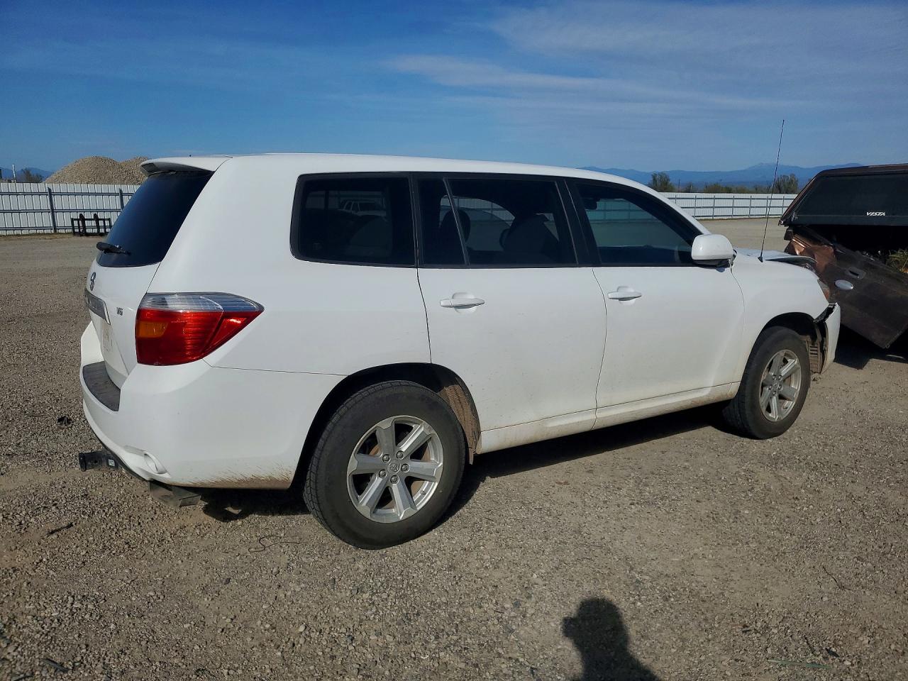 2008 TOYOTA HIGHLANDER BASE photo 3