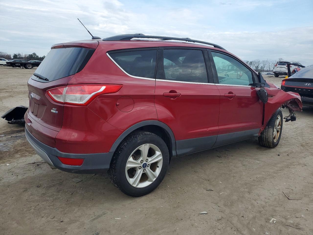 2013 FORD ESCAPE SE photo 5