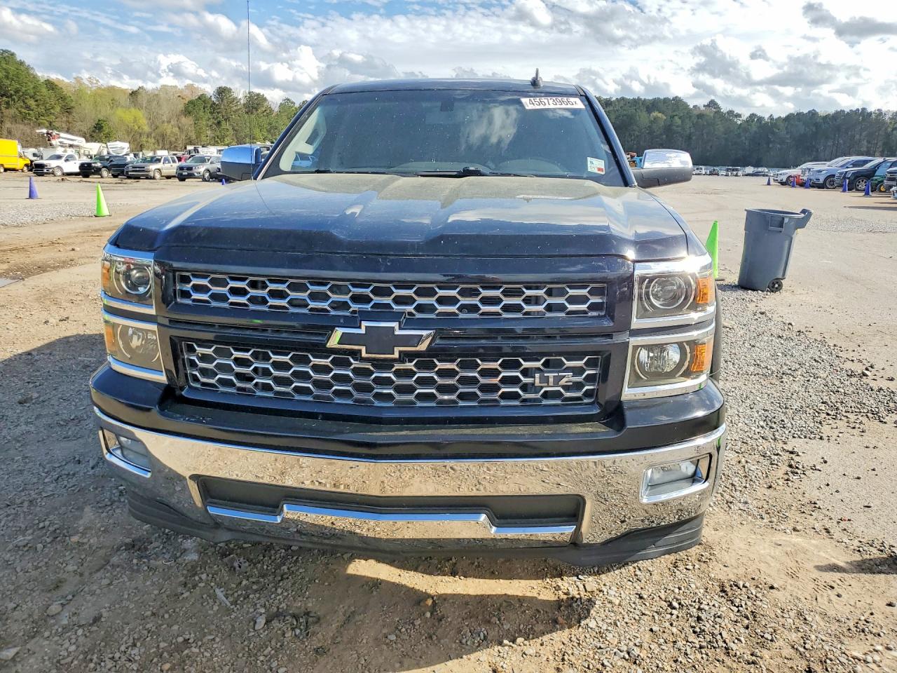 2015 CHEVROLET SILVERADO C1500 LTZ photo 5