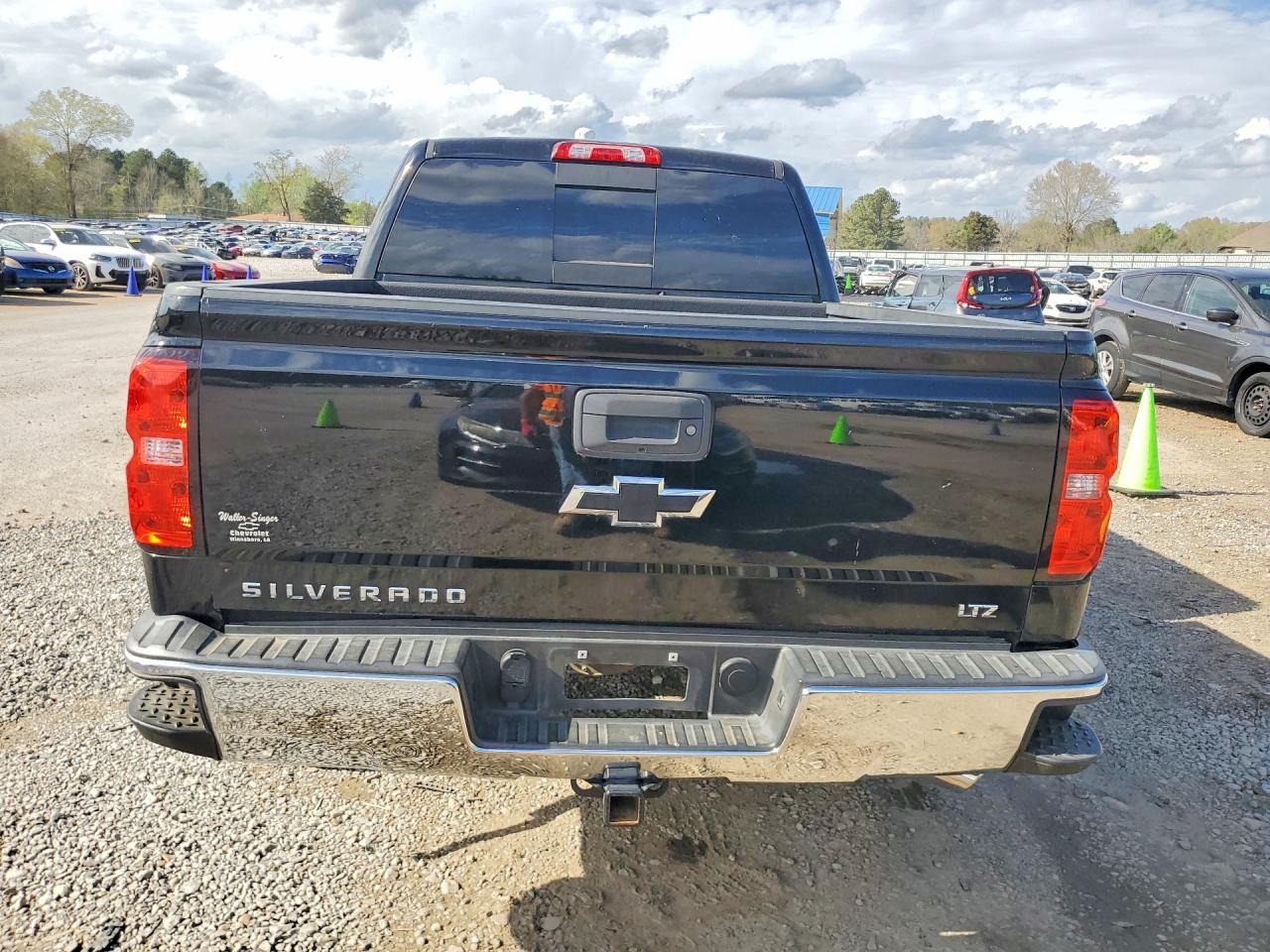 2015 CHEVROLET SILVERADO C1500 LTZ photo 6