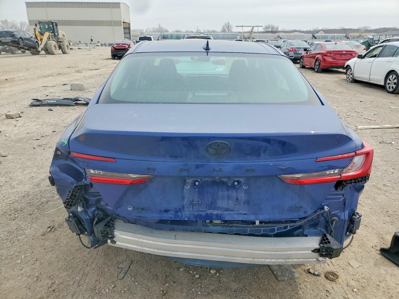 2025 TOYOTA CAMRY LE photo 6