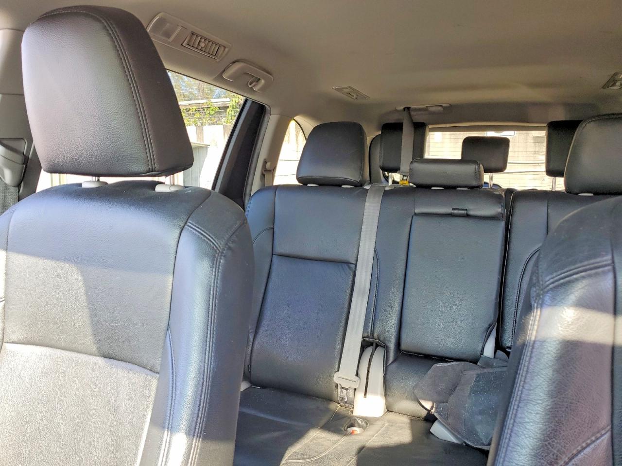 2019 TOYOTA HIGHLANDER LE photo 10