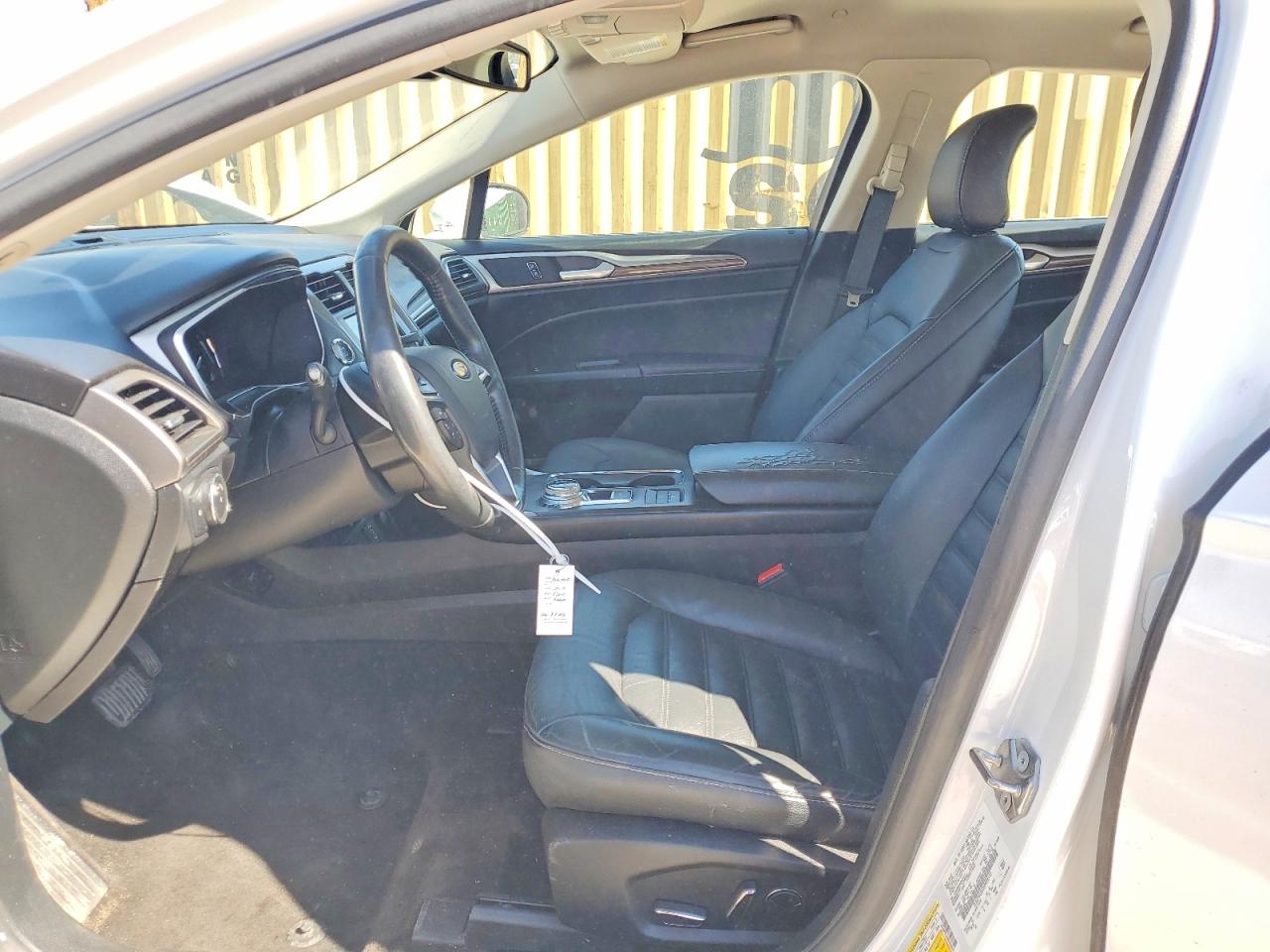 2017 FORD FUSION SE HYBRID photo 19