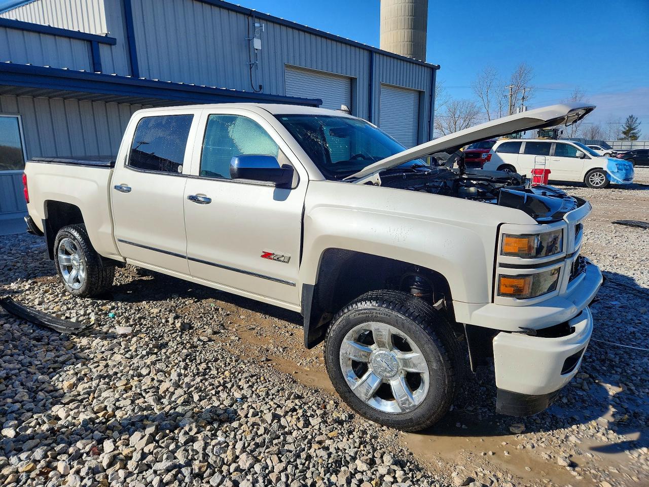 2015 CHEVROLET SILVERADO K1500 LT photo 4