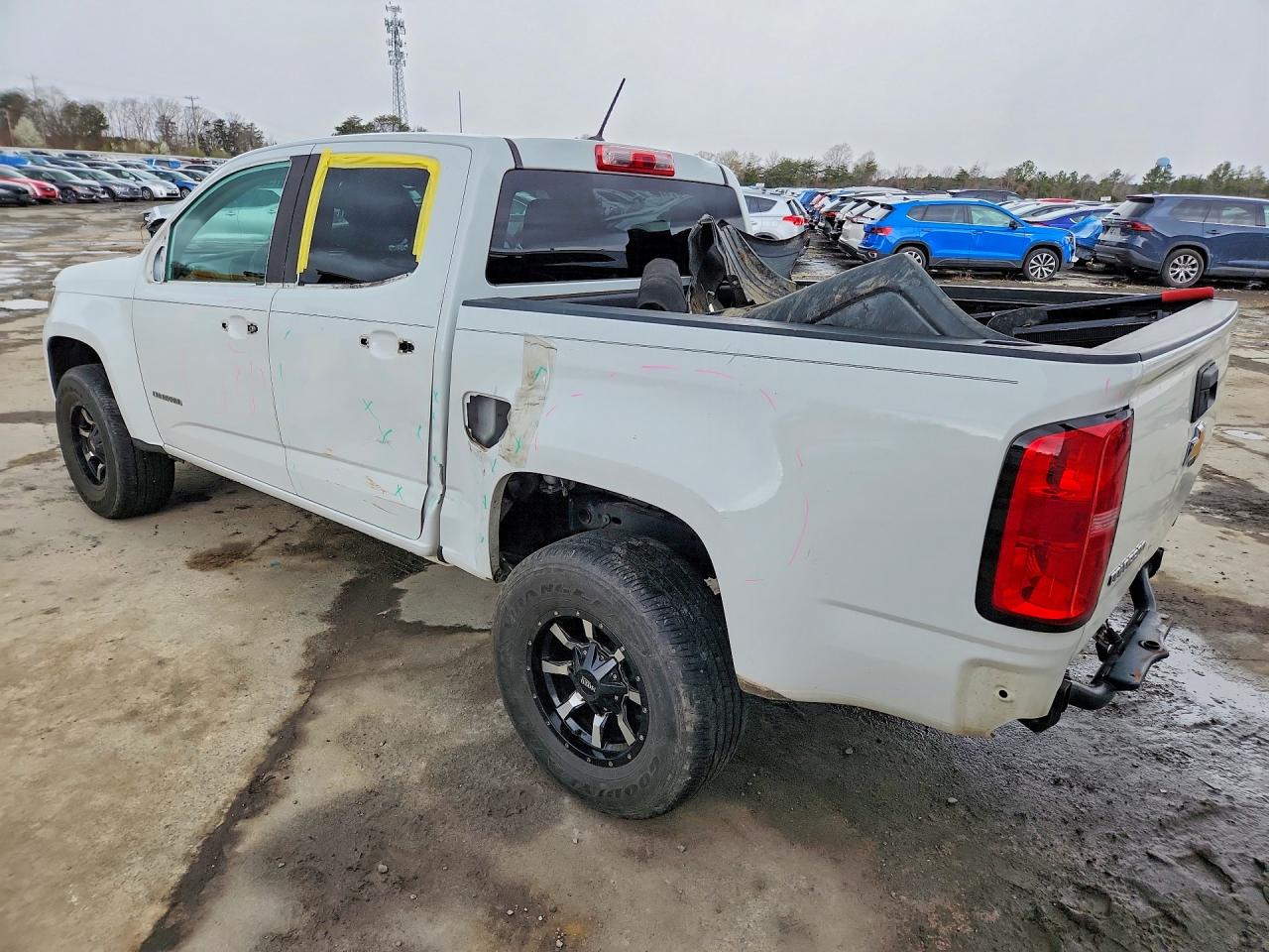 2019 CHEVROLET COLORADO photo 3