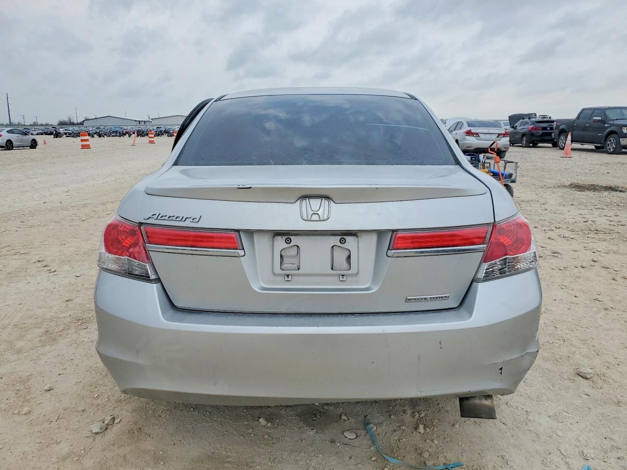 2012 HONDA ACCORD SE photo 6
