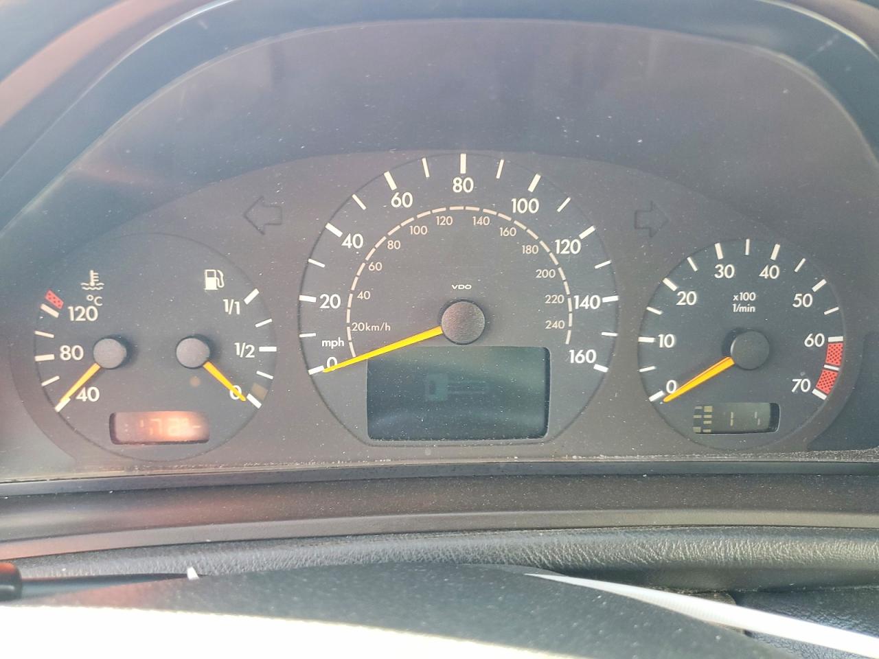 2001 MERCEDES-BENZ CLK 320 photo 17