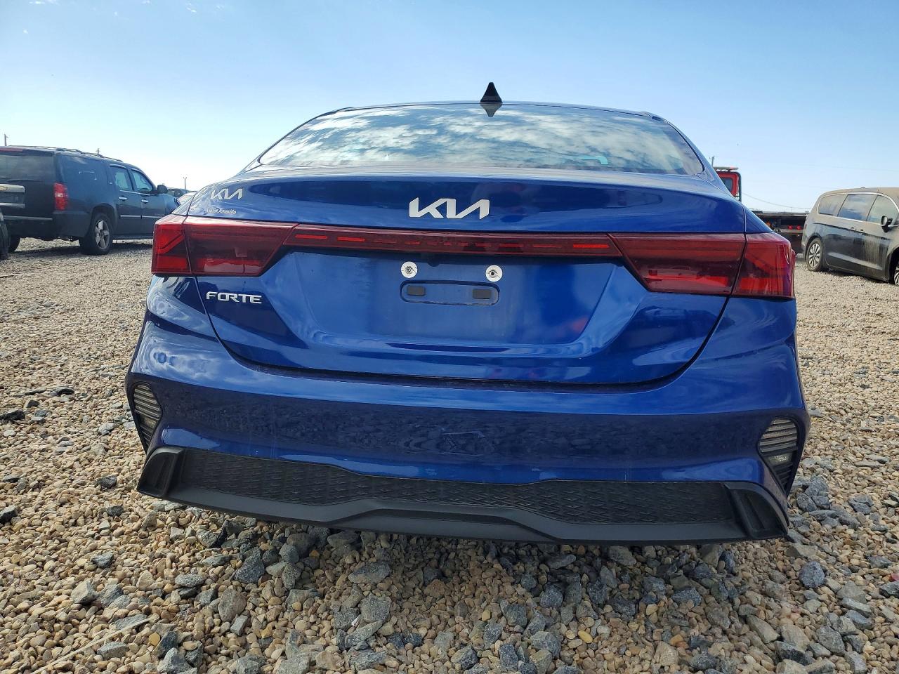 2024 KIA FORTE LXS photo 11