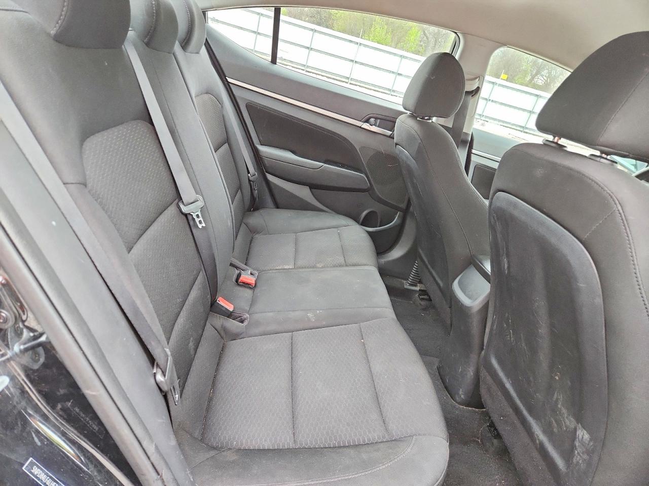 2020 HYUNDAI ELANTRA SEL photo 28