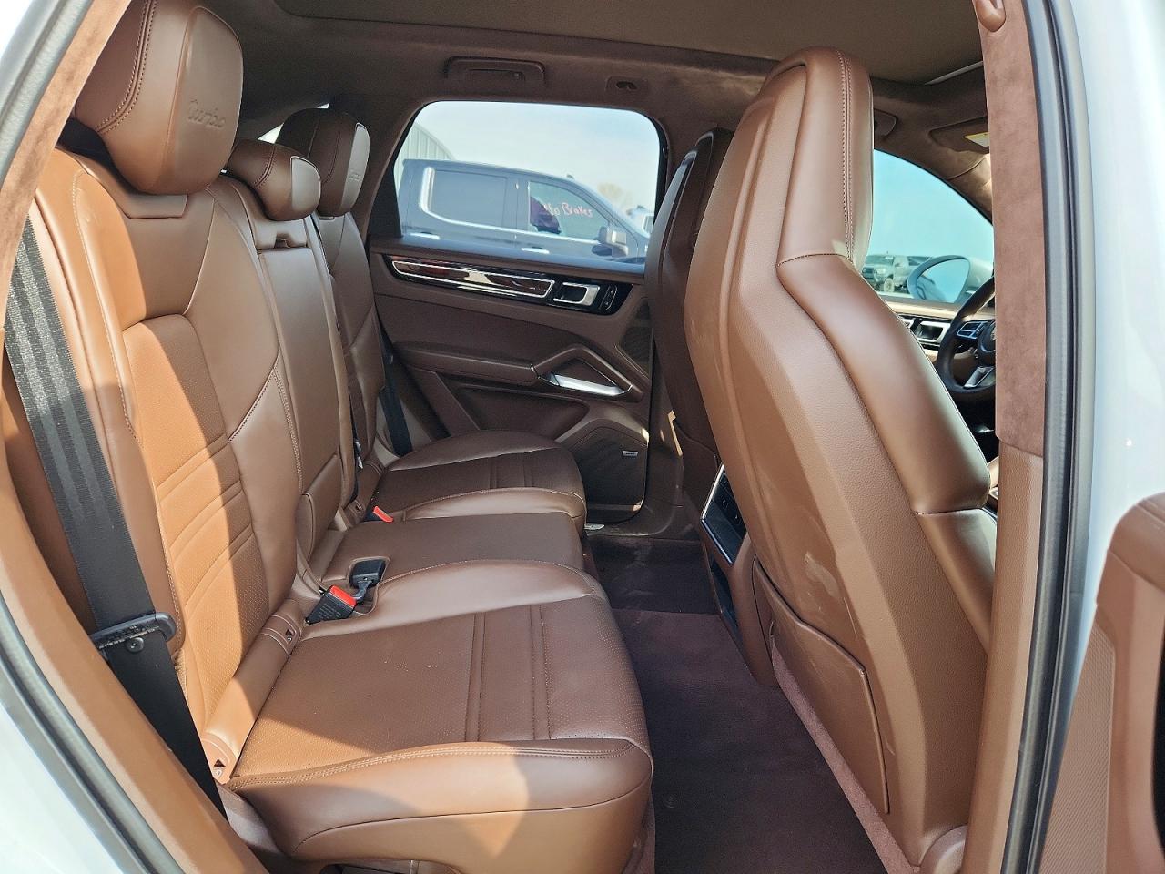 2020 PORSCHE CAYENNE TURBO photo 10