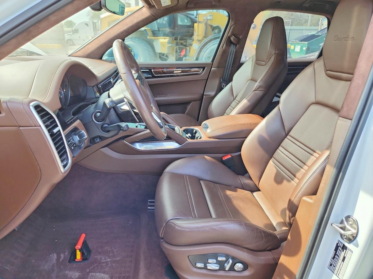 2020 PORSCHE CAYENNE TURBO photo 7