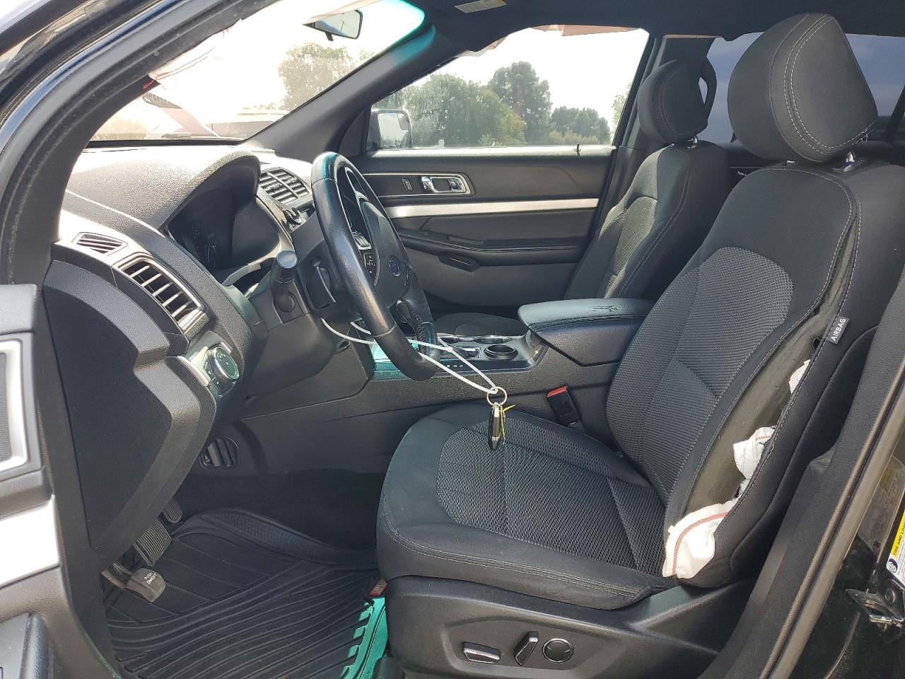 2016 FORD EXPLORER XLT photo 13