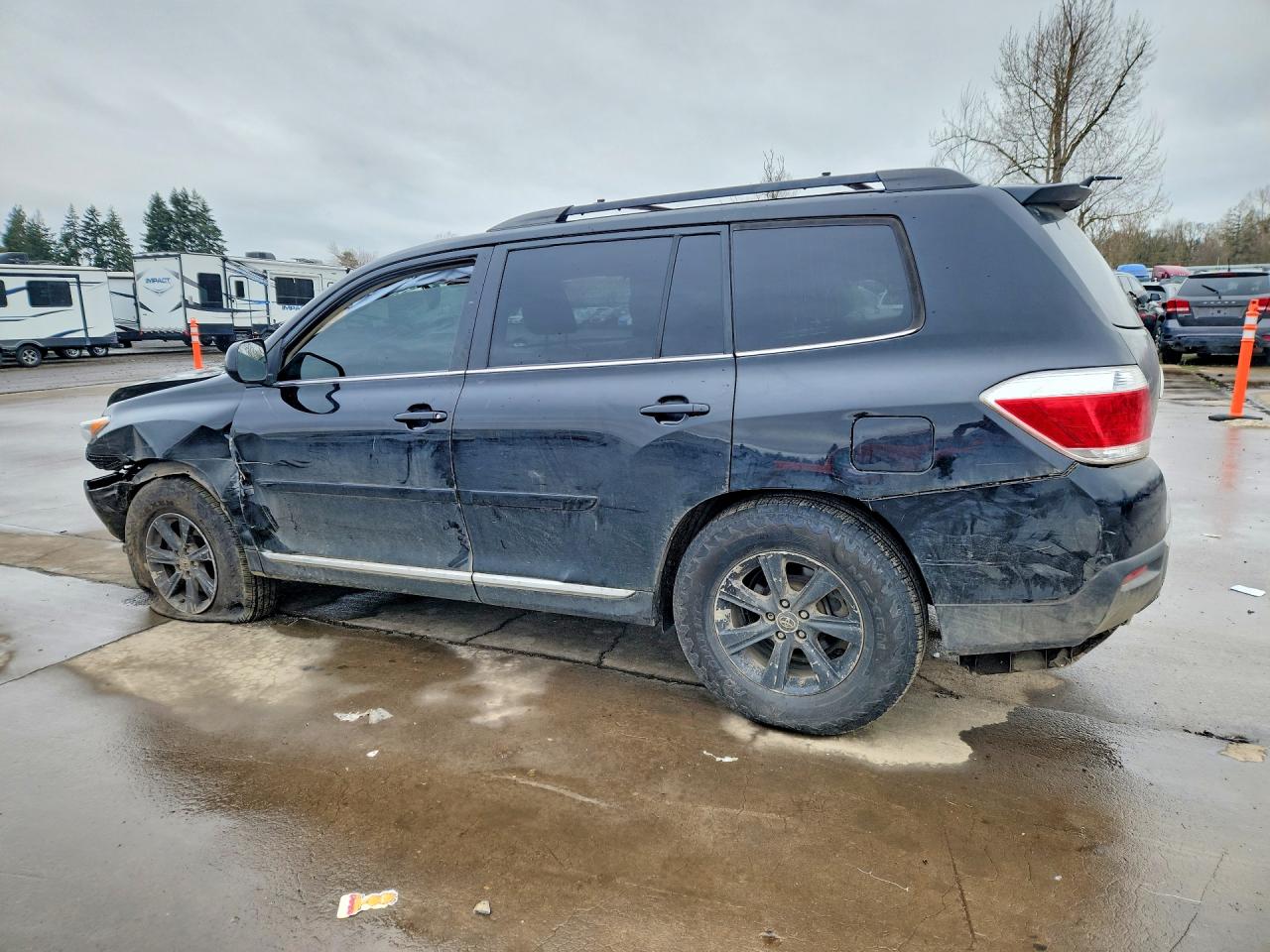 2012 TOYOTA HIGHLANDER SE photo 2