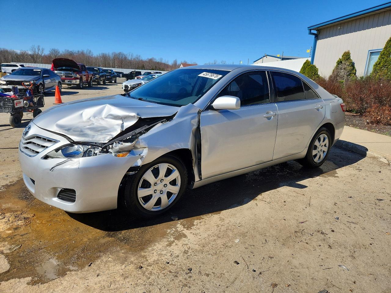 2011 TOYOTA CAMRY