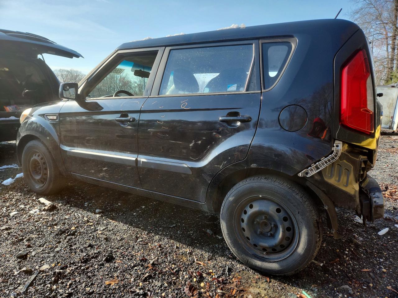 2013 KIA SOUL BASE photo 2