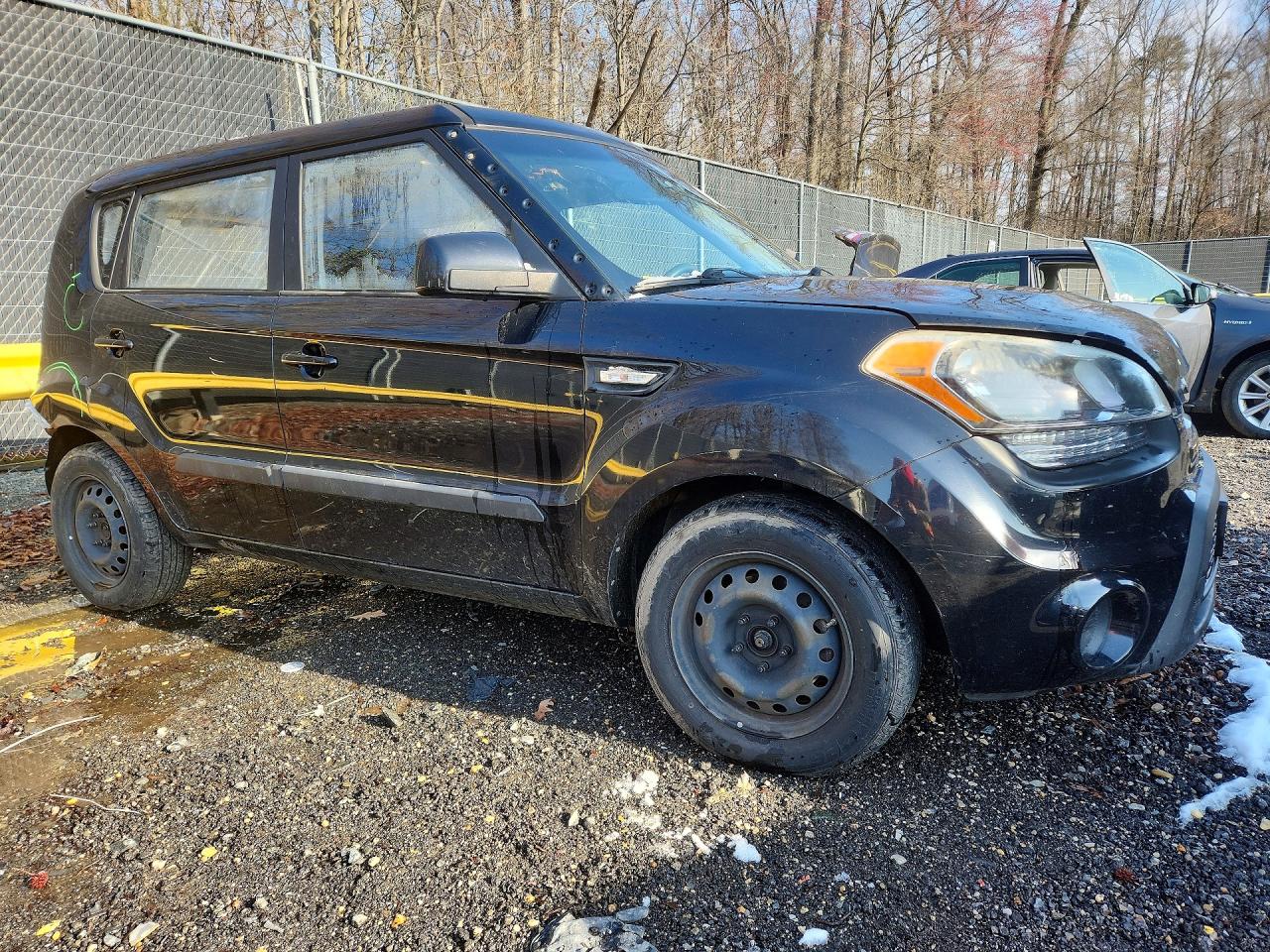 2013 KIA SOUL BASE photo 4