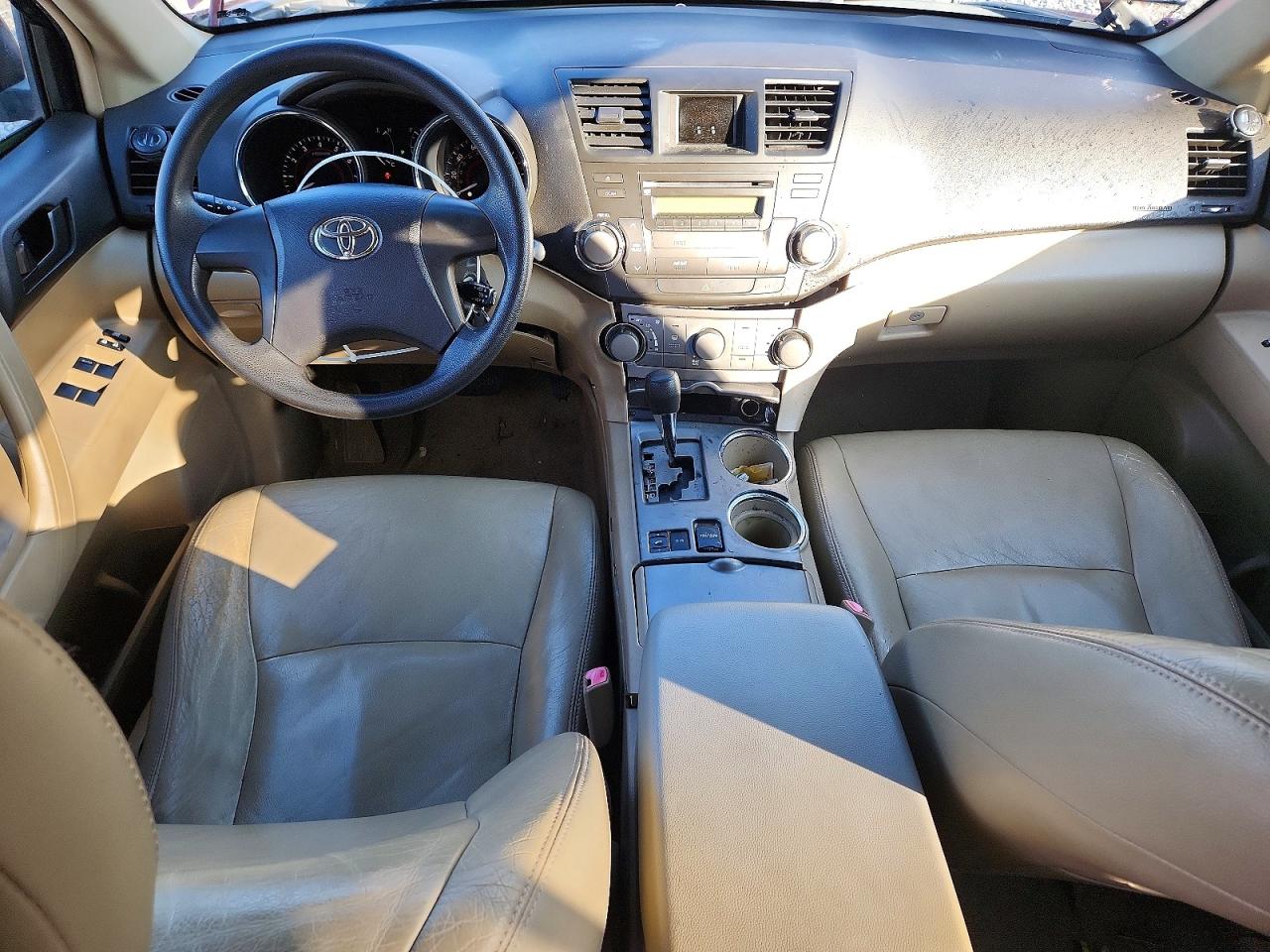 2008 TOYOTA HIGHLANDER photo 8