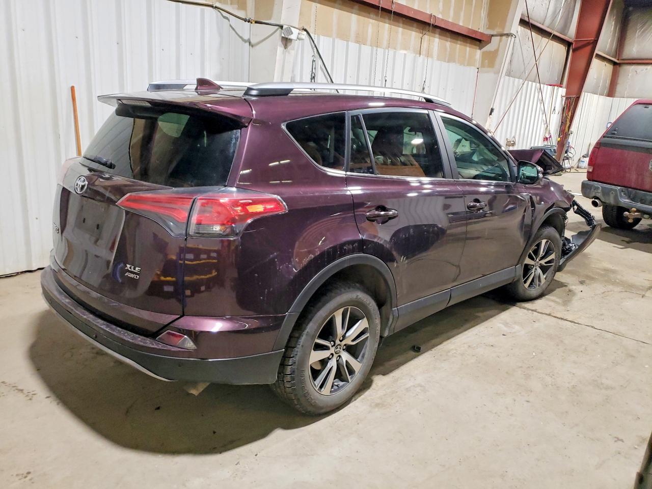 2017 TOYOTA RAV4 XLE photo 7