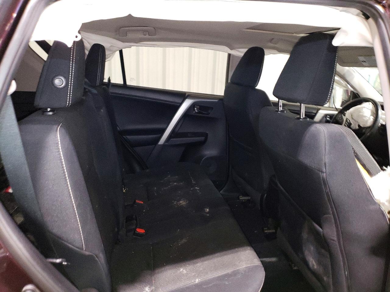 2017 TOYOTA RAV4 XLE photo 31