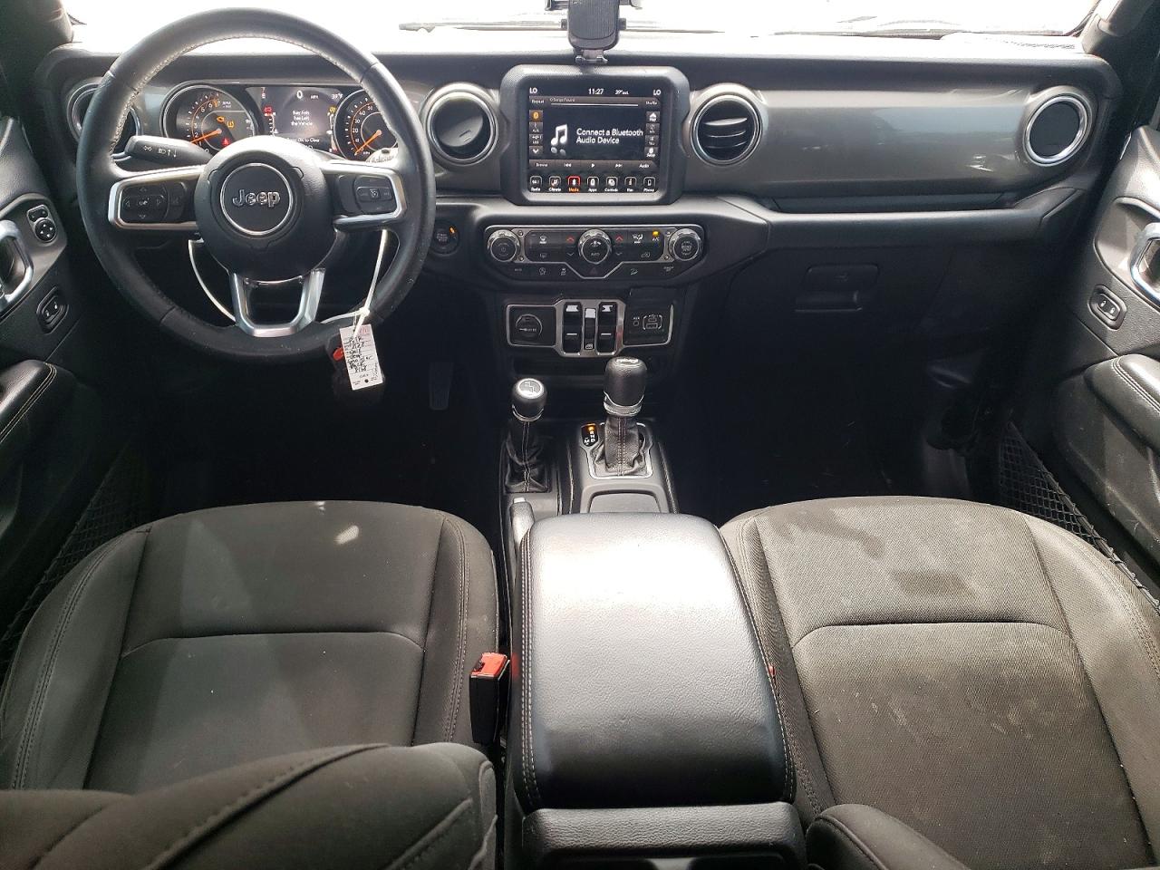 2018 JEEP WRANGLER UNLIMITED SAHARA photo 8