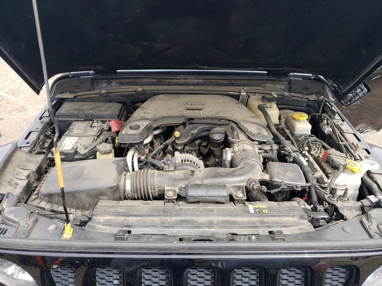 2018 JEEP WRANGLER UNLIMITED SAHARA photo 11