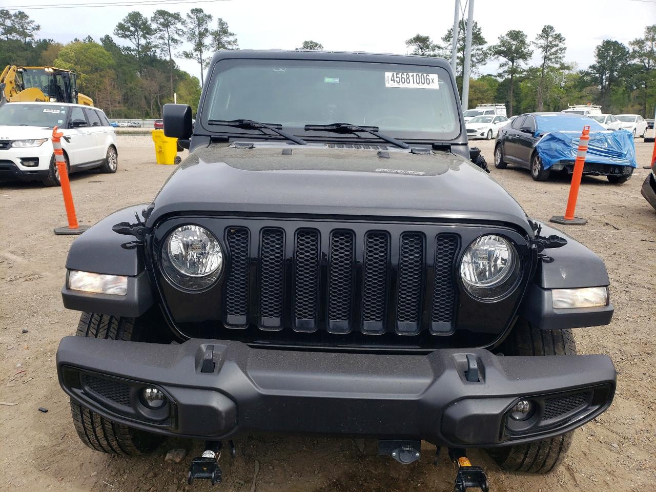 2018 JEEP WRANGLER UNLIMITED SAHARA photo 5