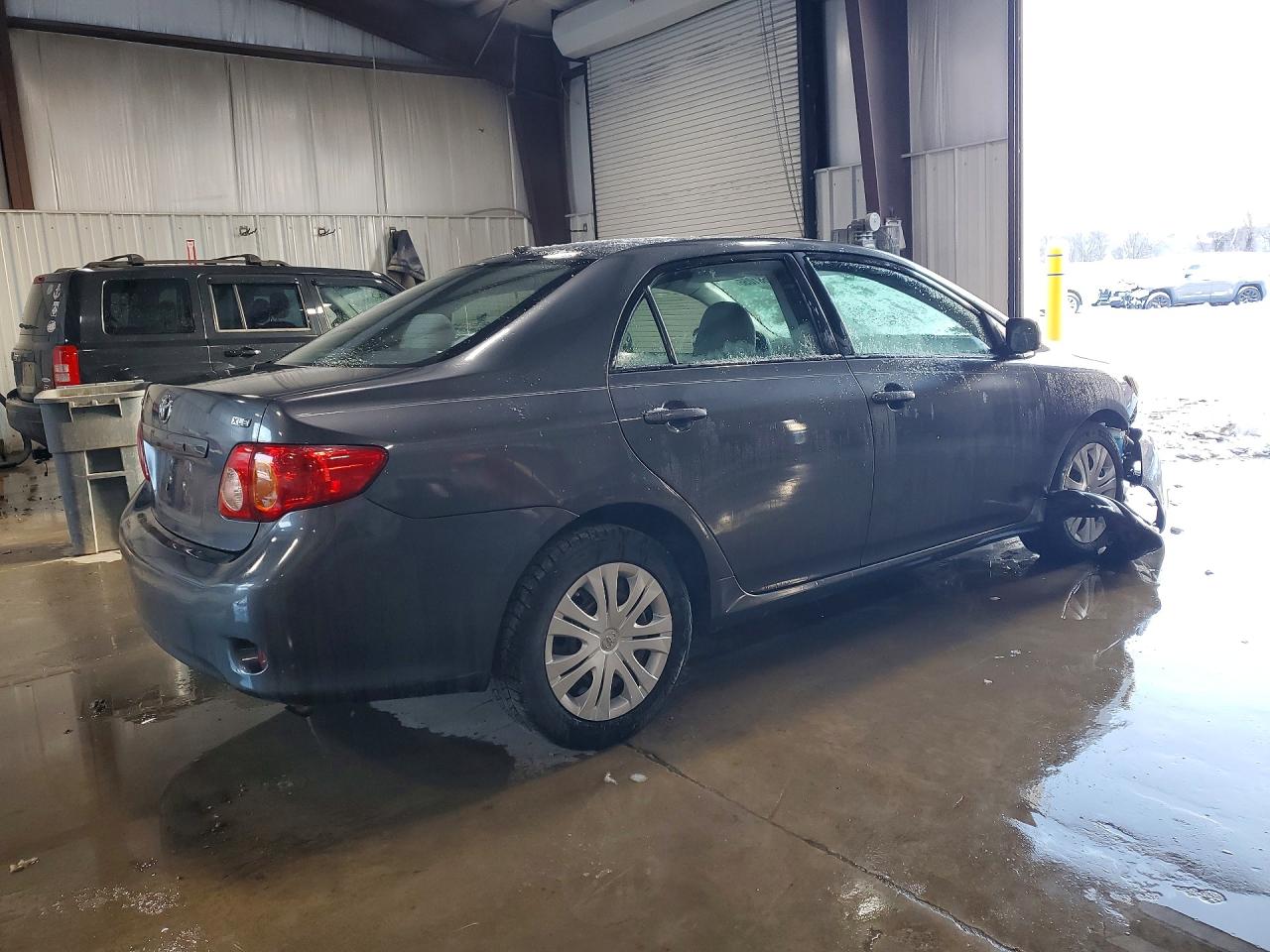2009 TOYOTA COROLLA XLE photo 5