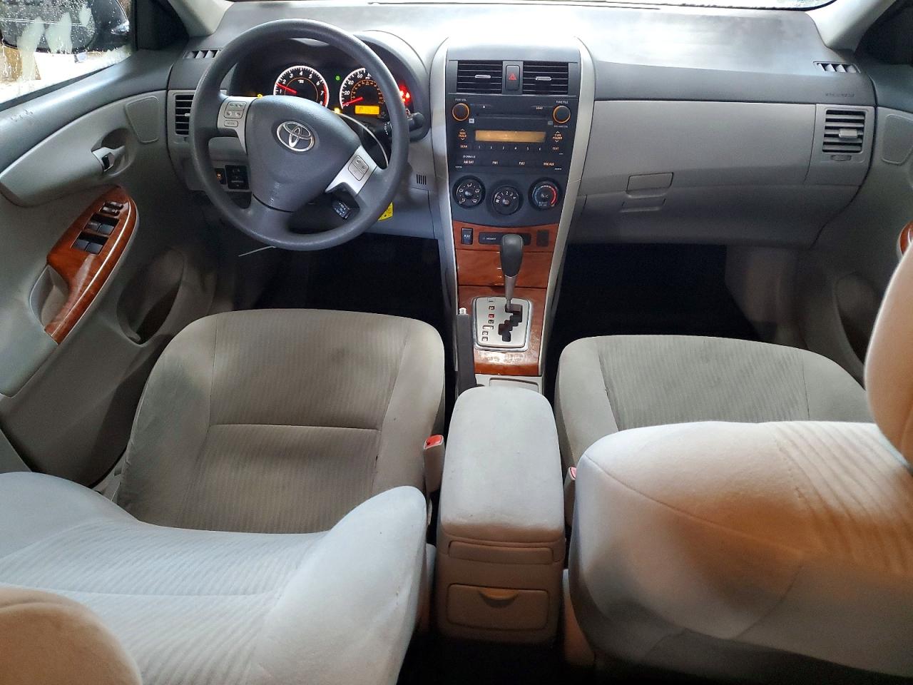 2009 TOYOTA COROLLA XLE photo 15