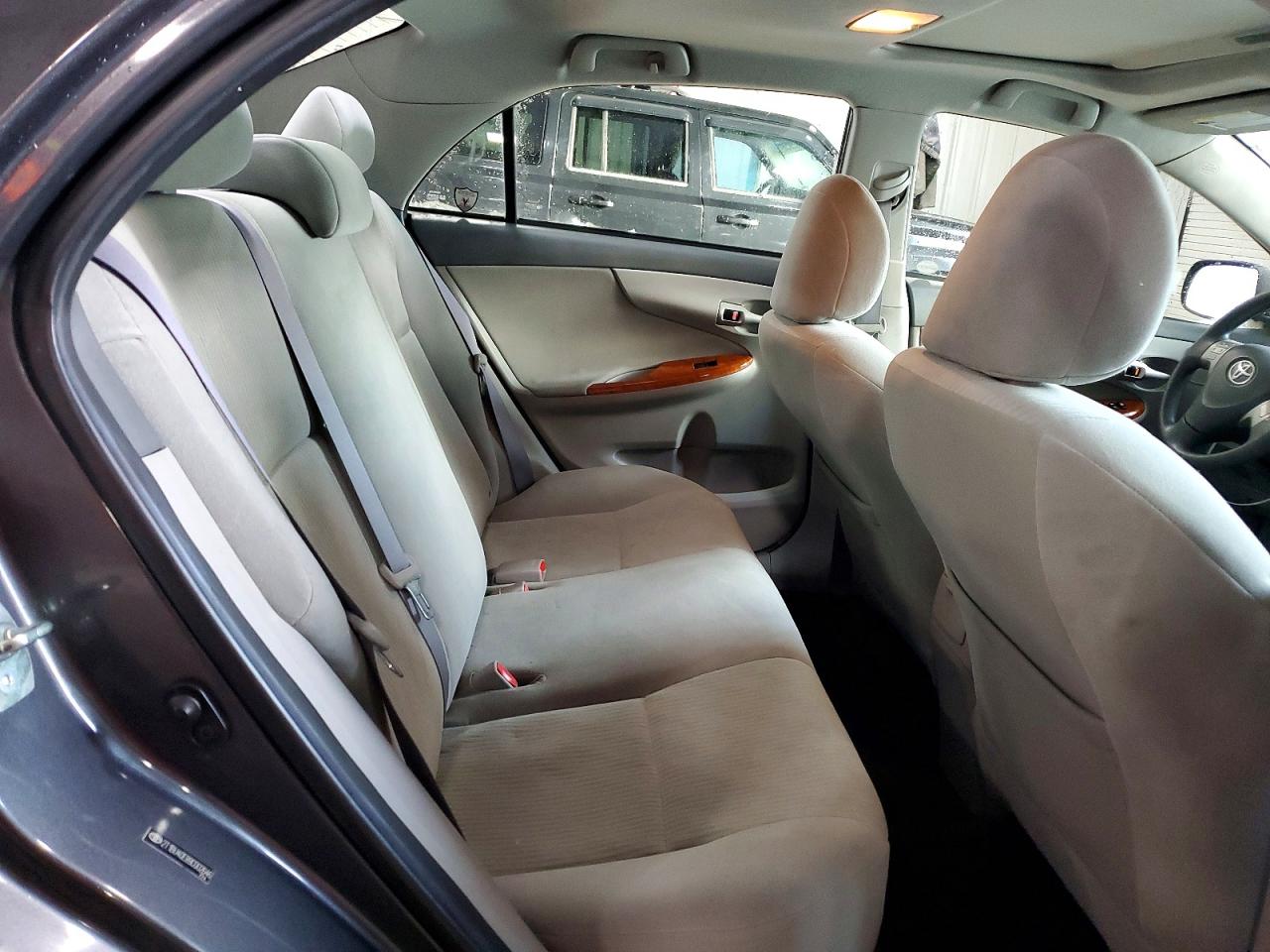 2009 TOYOTA COROLLA XLE photo 19