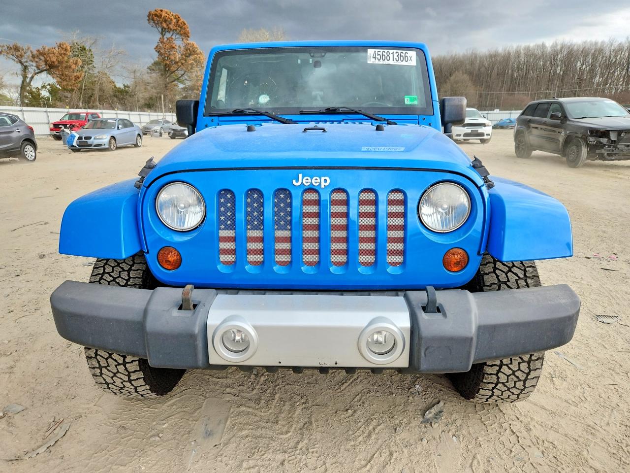 2011 JEEP WRANGLER UNLIMITED SAHARA photo 5
