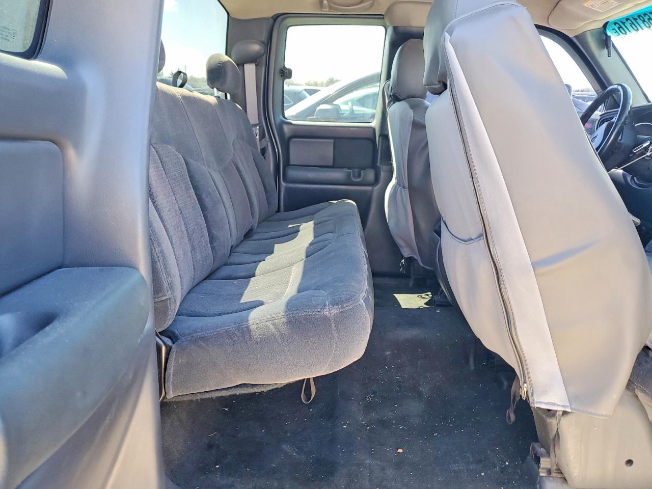 2002 CHEVROLET SILVERADO C1500 photo 19