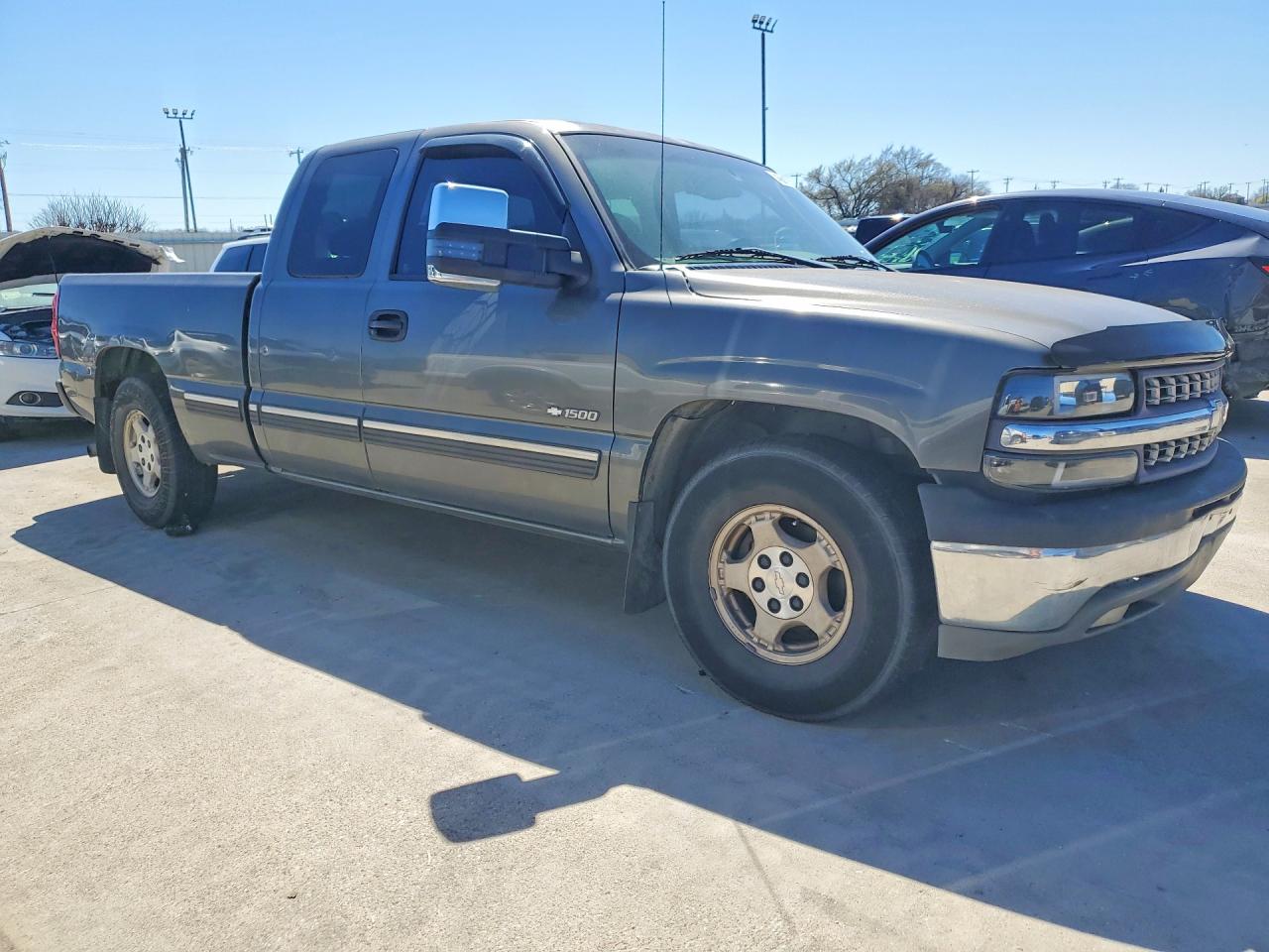 2002 CHEVROLET SILVERADO C1500 photo 7