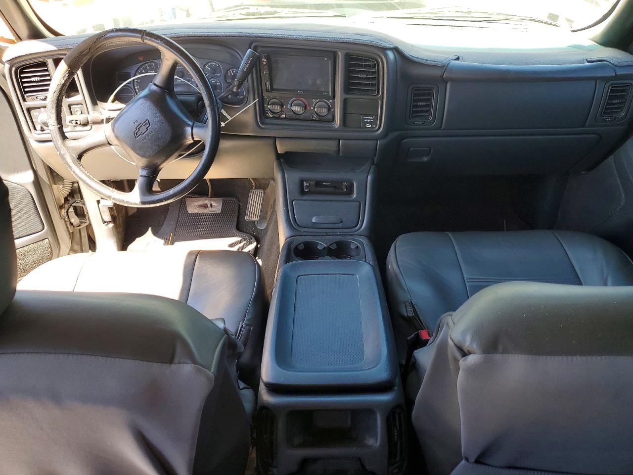 2002 CHEVROLET SILVERADO C1500 photo 15