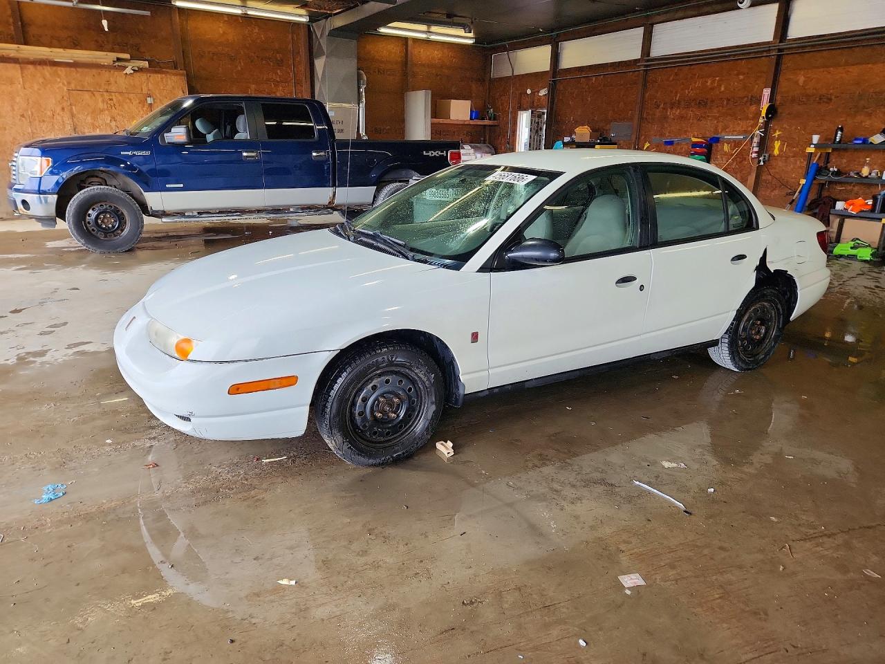 2002 SATURN SL1