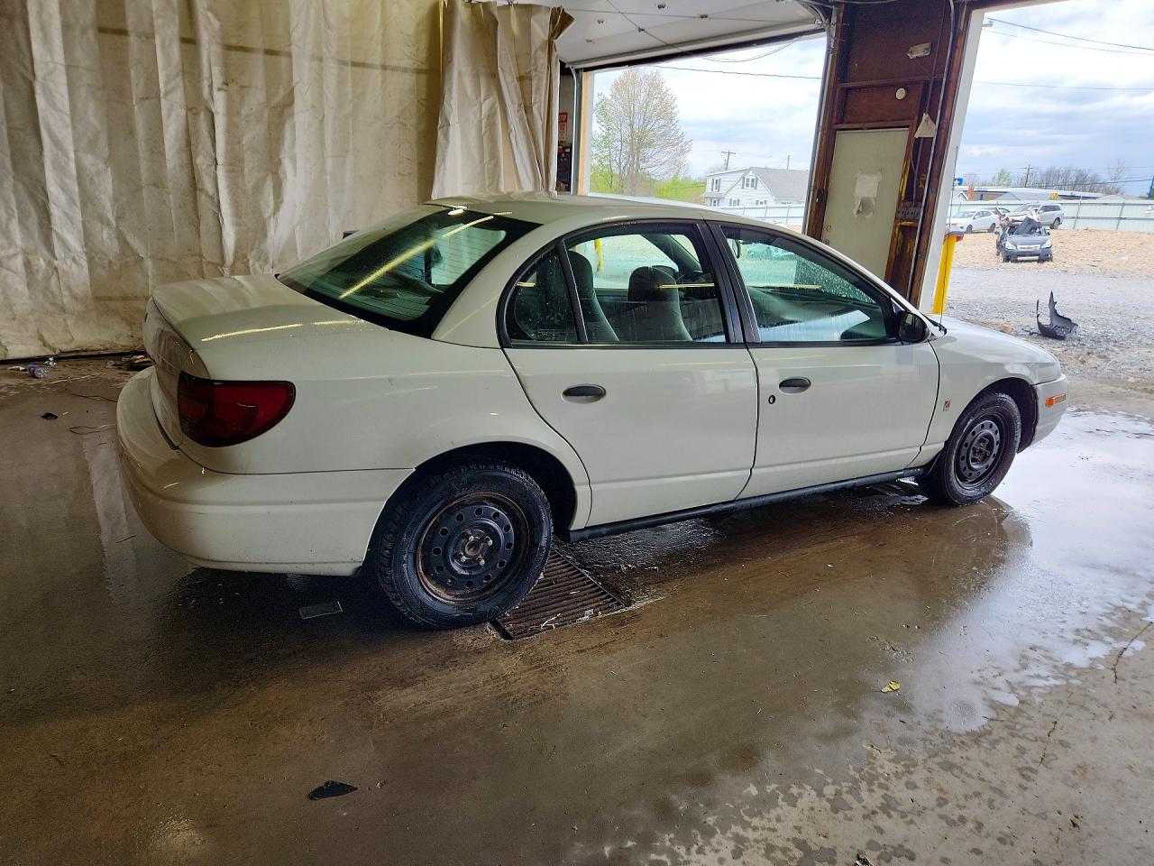 2002 SATURN SL1 photo 5
