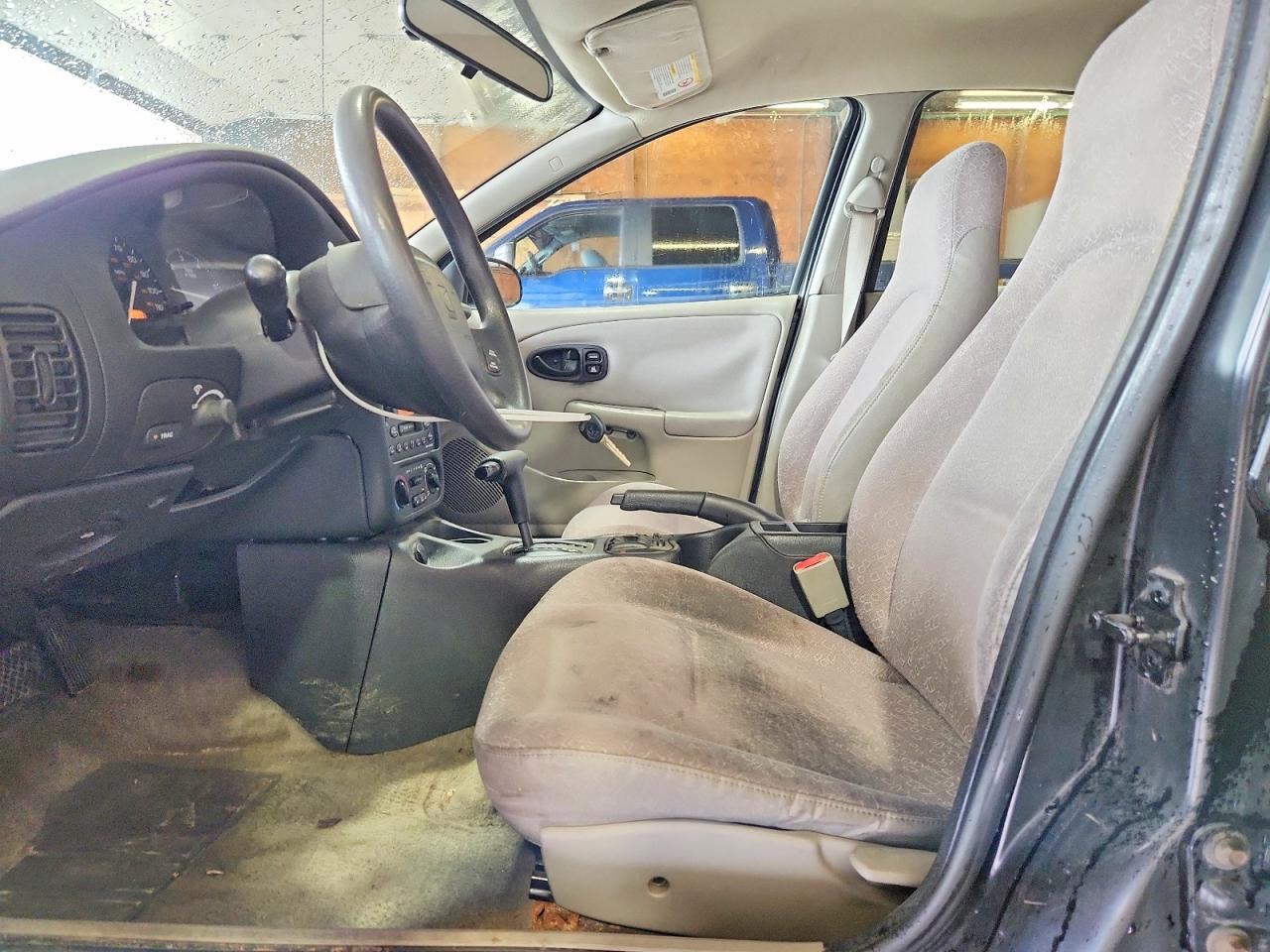 2002 SATURN SL1 photo 13