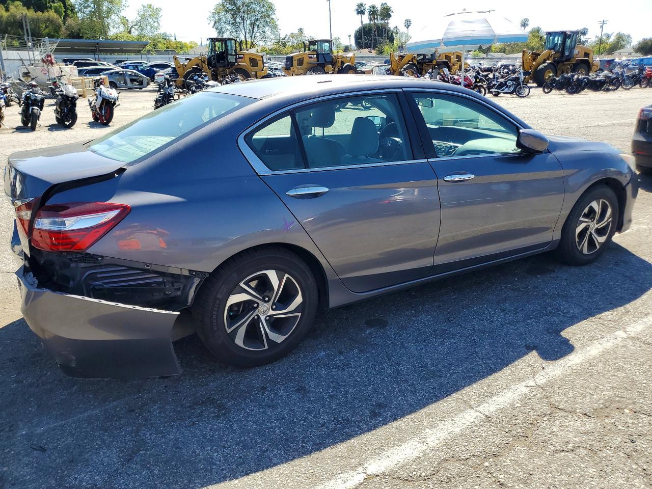 2016 HONDA ACCORD LX photo 5